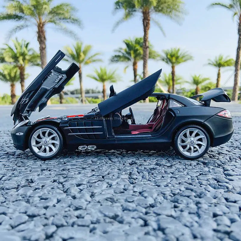 Mercedes-Benz SLR Mclaren Alloy Model Car
