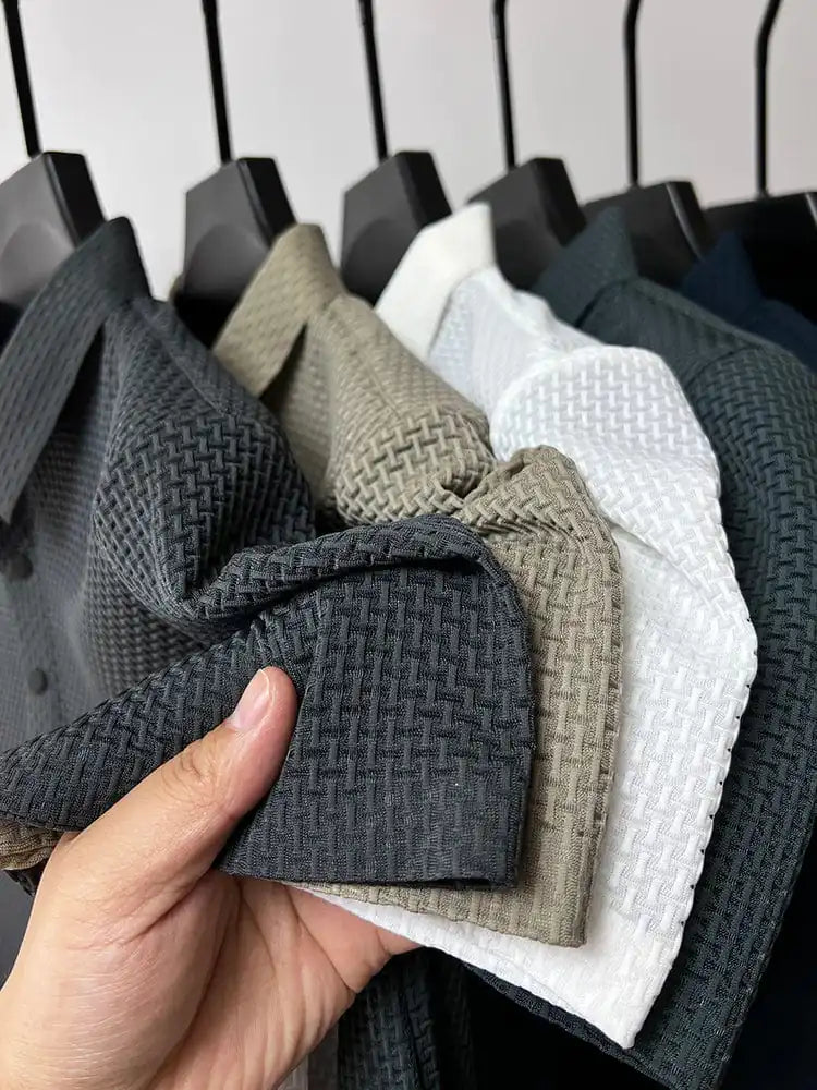 Eleganza Quarter Button-Up
